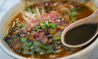 Penang Asam Laksa, la saporita zuppa della Malesia