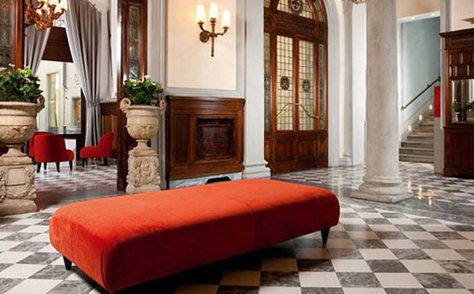 Hotel NH Porta Rossa