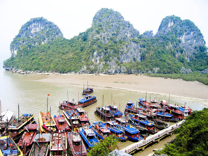 Baia di Ha Long