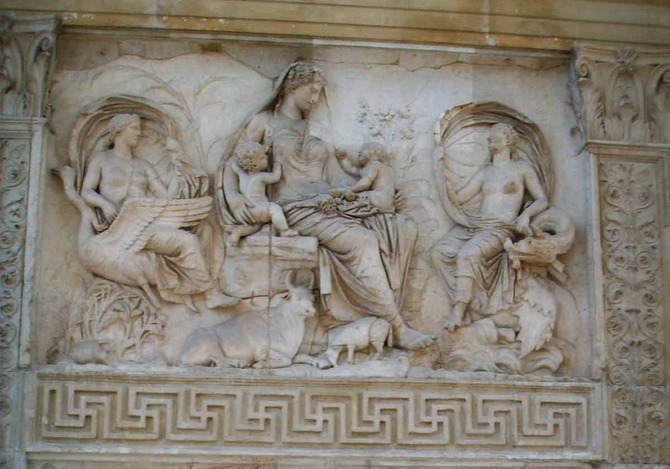 Ara pacis Augustae Tellus/Venere genitrice