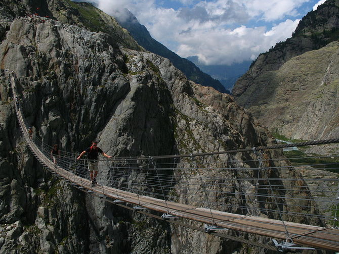 Trift Suspension Bridge