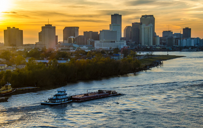 New Orleans vista dal fiume Mississippi