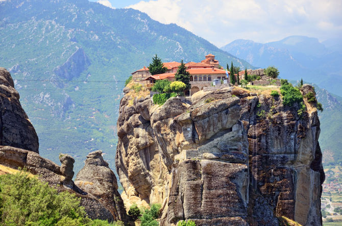 Monastero della Santa Trinità, Meteora, Grecia – Solo per i tuoi occhi (1981)