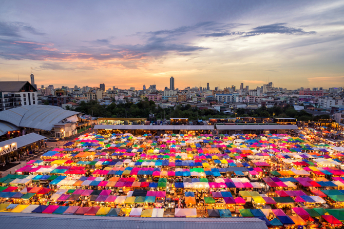 Risultati immagini per mercato di chatuchak