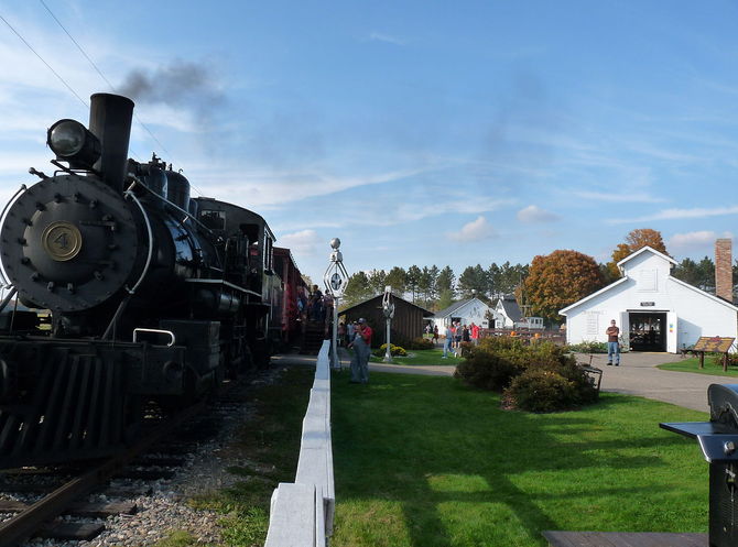 Lumberjack Train