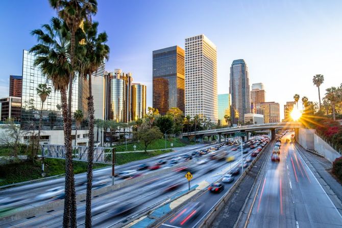 5 Los Angeles