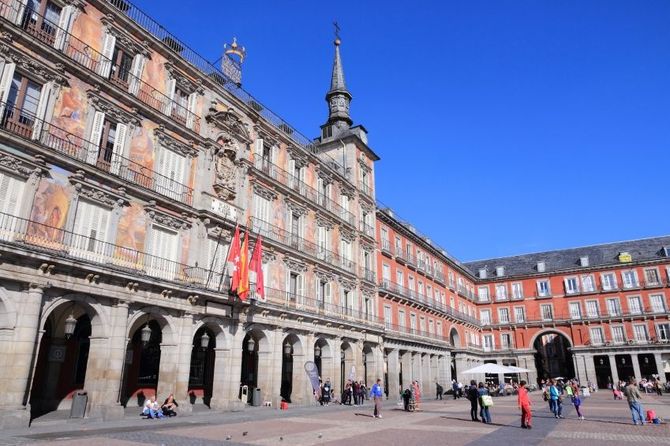 12 Plaza Mayor