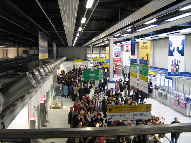 9 Aeroporto di Francoforte-Hahn