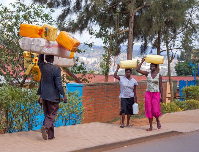 6 Rwanda