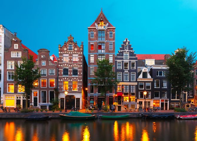 2 Amsterdam