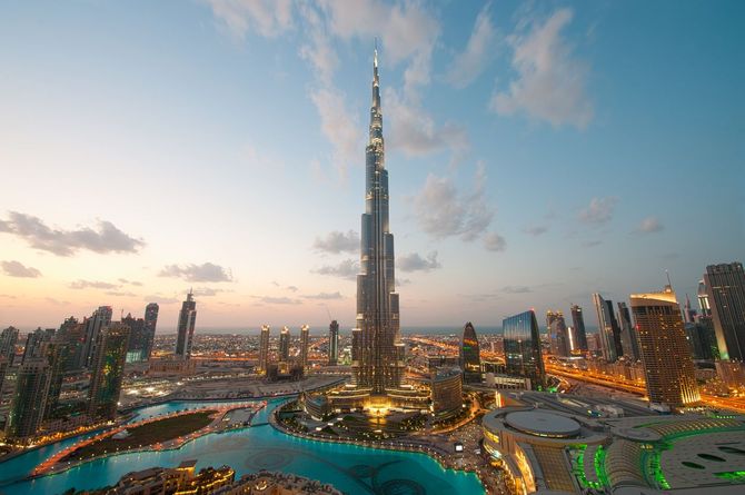 1 Burj Khalifa