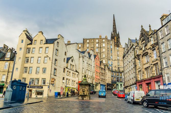 17. Edimburgo