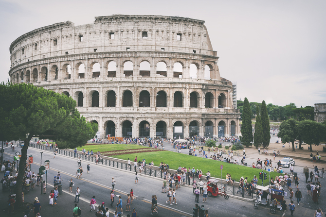 Colosseo, Roma = 2 ore