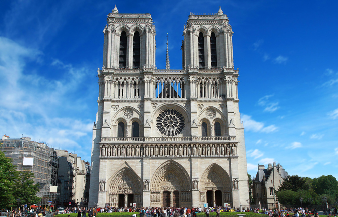 Cattedrale di Notre Dame, Parigi = 1 ora (più di 2 ore per visitare le torri)