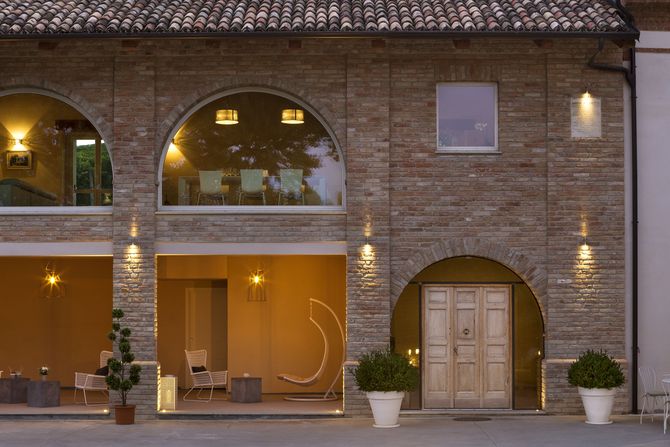 LANGHE COUNTRY HOUSE