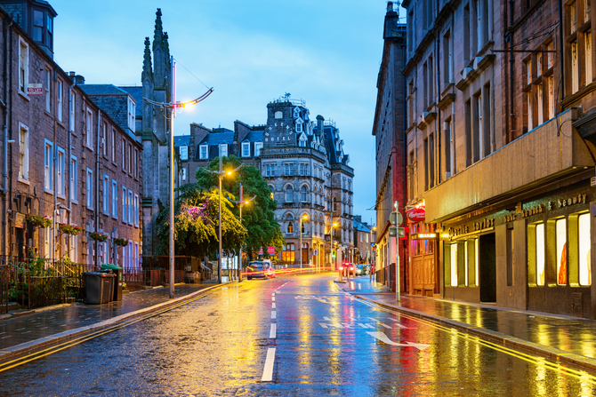 6 Dundee