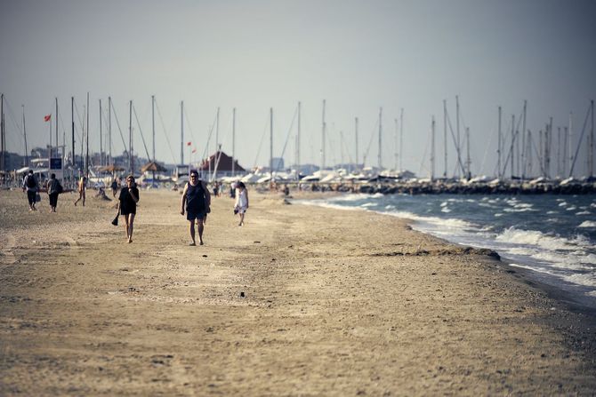 9.	Cervia
