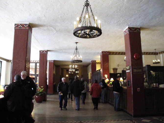 Gli interni rubati: il vero hotel Ahwahnee in California