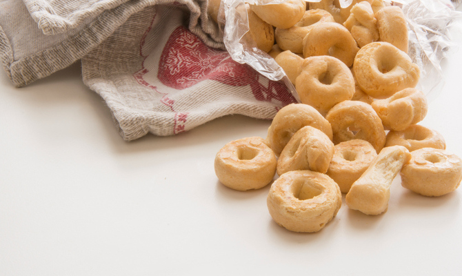 Taralli tradizionali pugliesi gusto pizza - Tesori d'Apulia