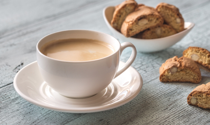 cappuccino e cantucci