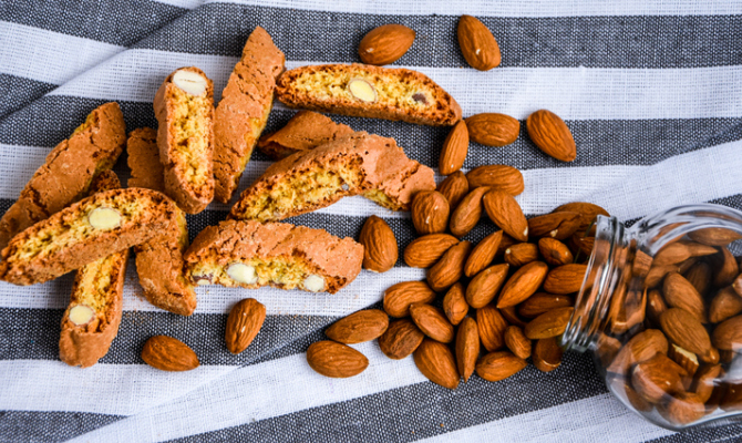 cantucci e mandorle