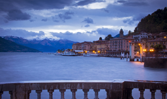 Bellagio encantadores reflejos en el lago
