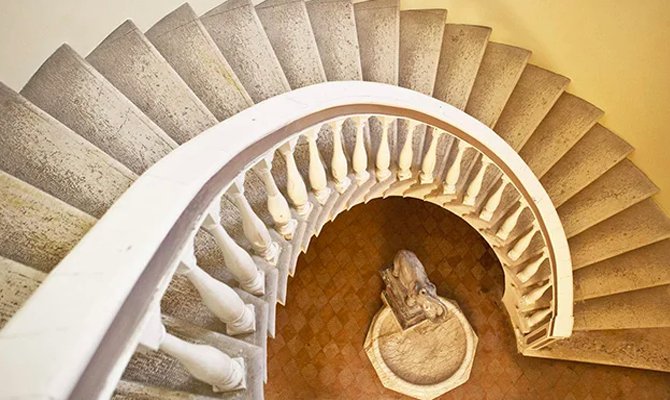 Scalone ottocentesco di Villa Cesi