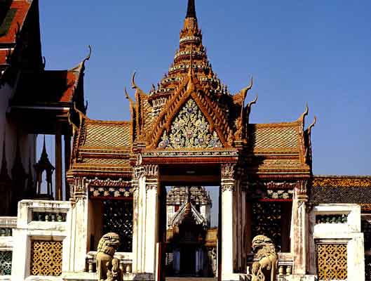 Bangkok angeli o demoni?