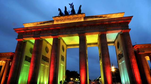Berlino Porta di Brandeburgo illuminata