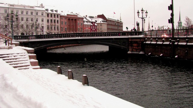 Ponte sul canale