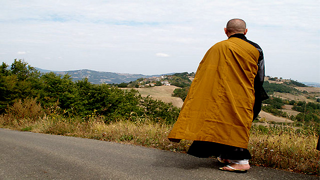 A spasso con i monaci zen