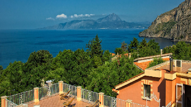 Yoga vista mare, Palinuro