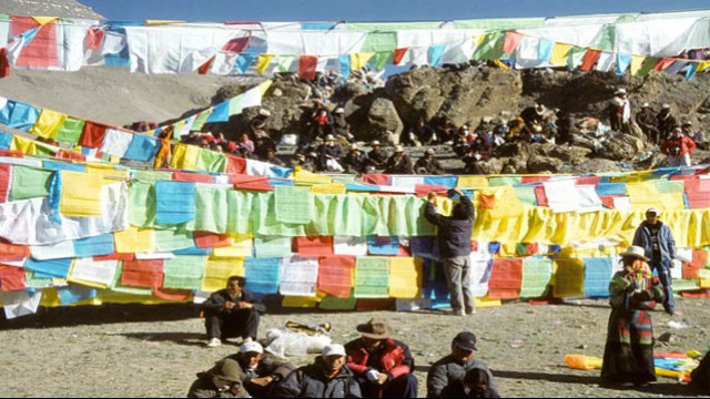 Saga Dawa pellegrini tibetani