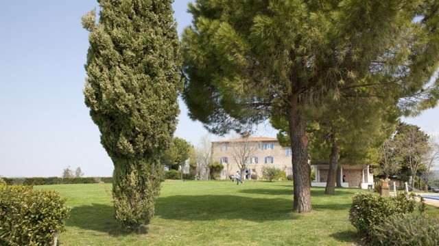 Yoga in fattoria tra le colline maremmane