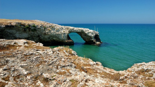 Arco di roccia nel Gargano