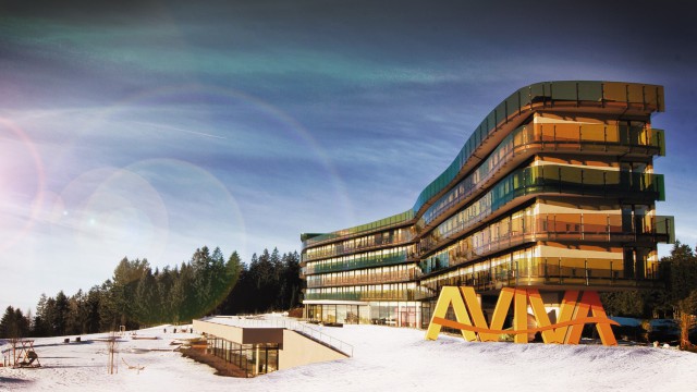 Aviva Single Resort