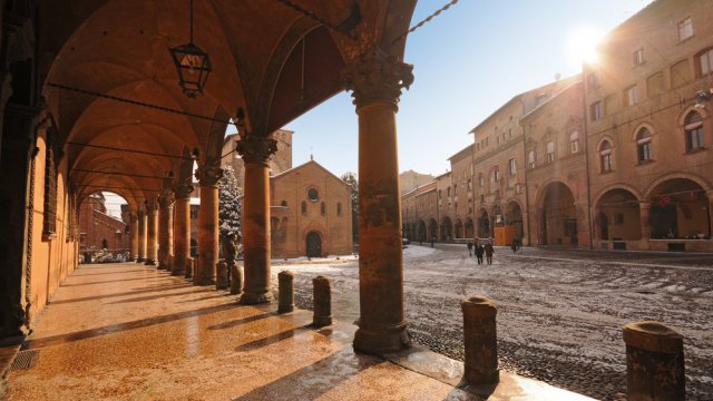 Bologna &amp;#45; portici Piazza Santo Stefano