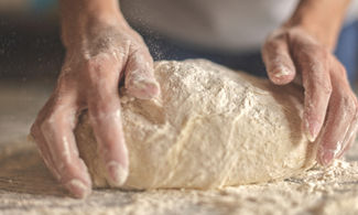 Campania, a Padula il pane dei monaci