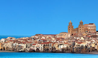 Cefalù oltre il Duomo e le spiagge