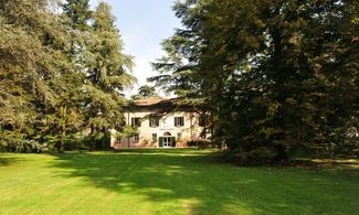 Villa La Babina, isola verde nel cuore della pianura imolese