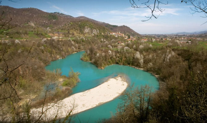 fiume panorama natura acqua insenature bosco italia