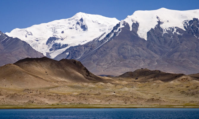 Cina Xinjiang: Lago e Montagna del Pamir