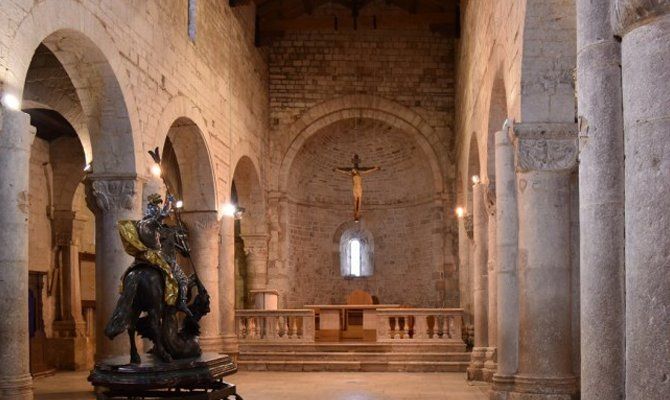 Interno della Chiesa di San Giorgio Martire