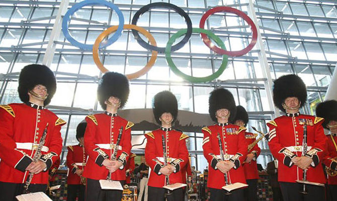 Giochi Olimpici: logo e banda