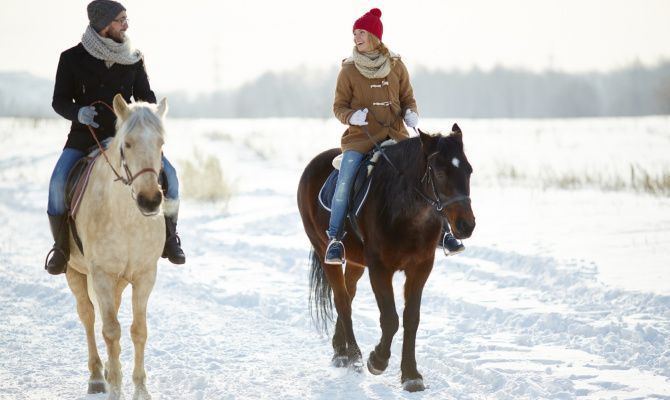 A cavallo nella neve