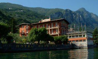 Primavera al lago: Gargnano, la perla del Garda