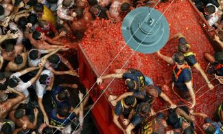 BuÃ±ol in festa con la tomatina
