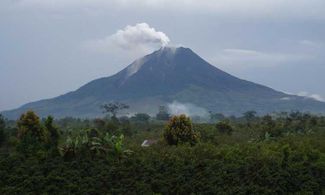 Sinabung, l'Indonesia esplosiva