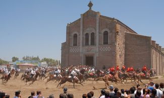 Sardegna: Pozzomaggiore, corsa a cavallo per la Sagra di San Costantino