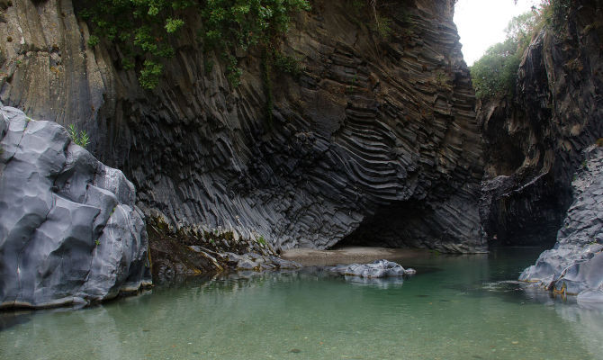 gole alcantara canyon messina <br>